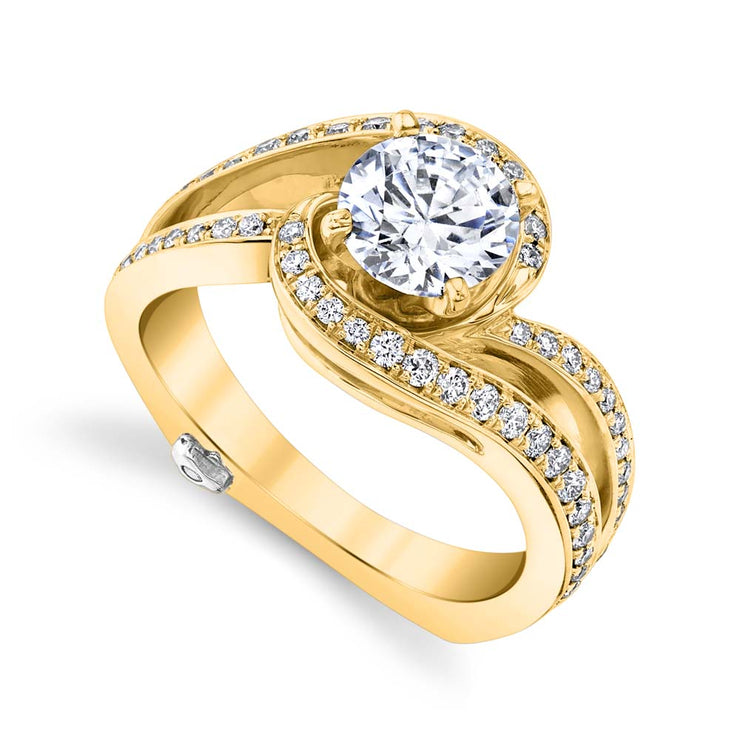 Yellow Gold | Entice engagement ring