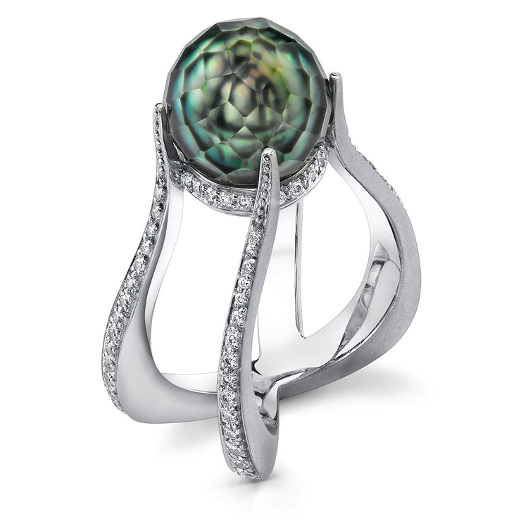 An Edwardian platinum, Mabe pearl and diamond ring. | Jewelry, Jewels, Pearl  and diamond ring